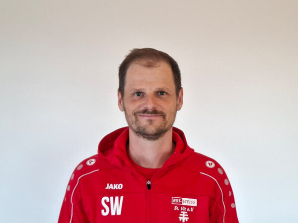 Image of Simon Winter