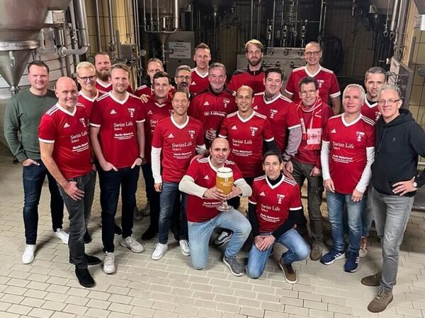 Titelbild Stolze Ü 32 Mannschaft: Hopi-Cup Sieger 2023
